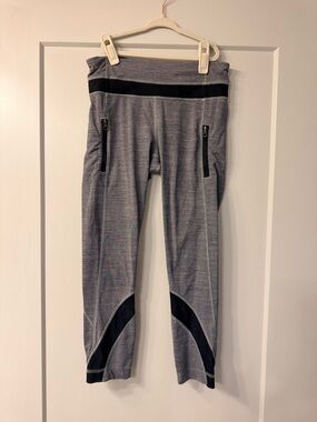 Lululemon crop leggings